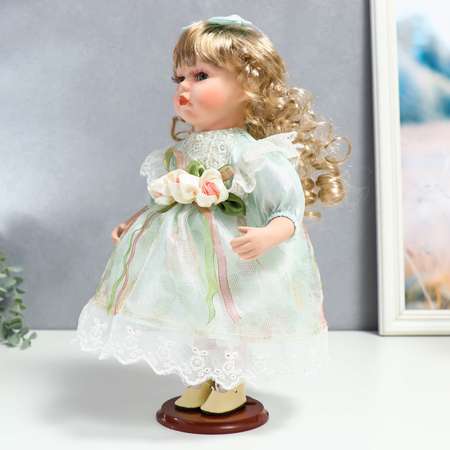 Кукла коллекционная Зимнее волшебство керамика «Джудит в нежно-мятном платье с цветочками» 30 см