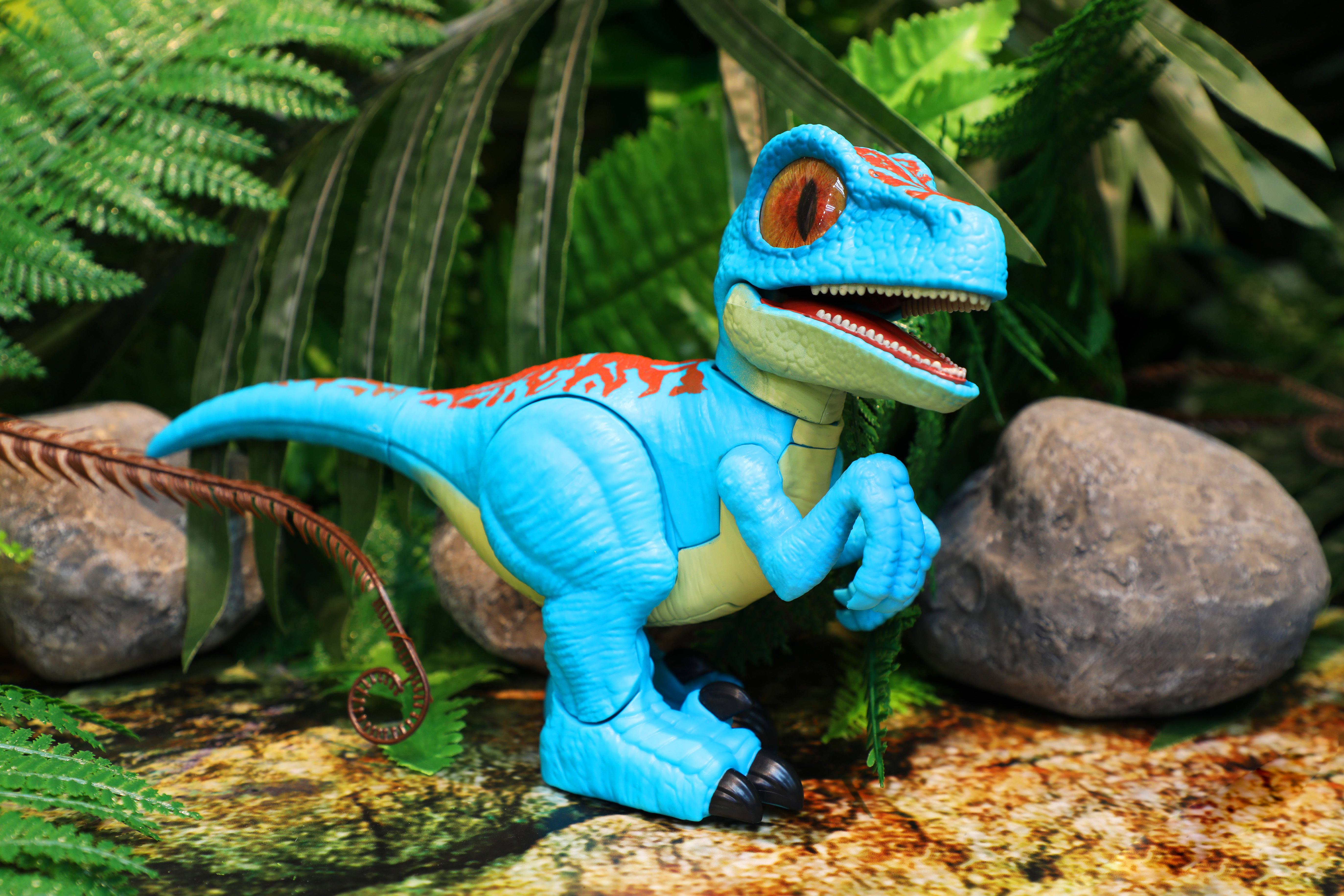 Интерактивный динозавр Dinos Unleashed Раптор со звуковыми эффектами - фото 3