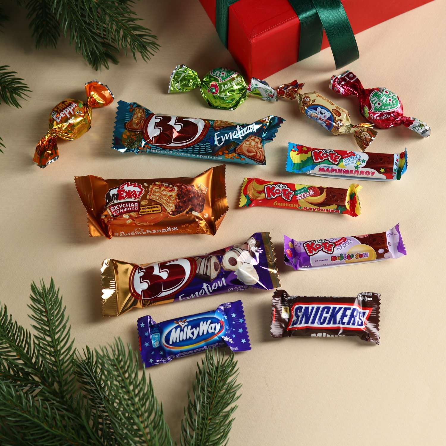 Новогодний подарок Sima-Land набор «Весёлых каникул»: конфеты 500 г ледянка - фото 2