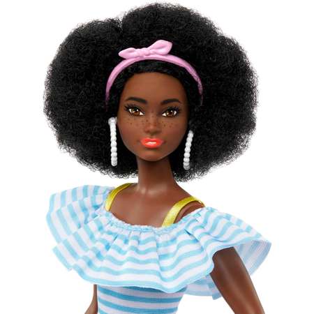 Кукла Barbie Day and Play Fashion Роликовые коньки HPL77