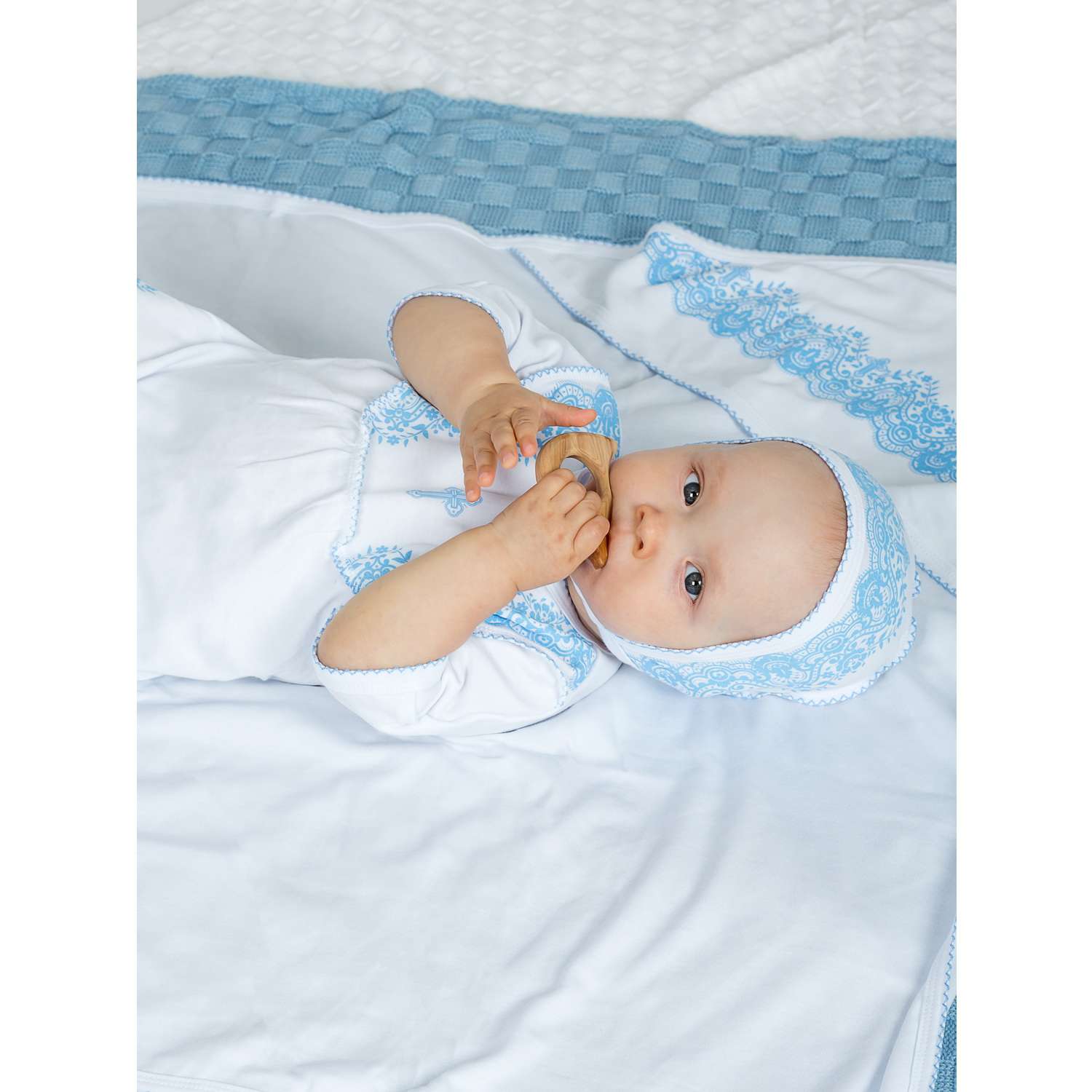 Крестильный набор KiMMi Baby Кб-1308081 белый-голубой - фото 4