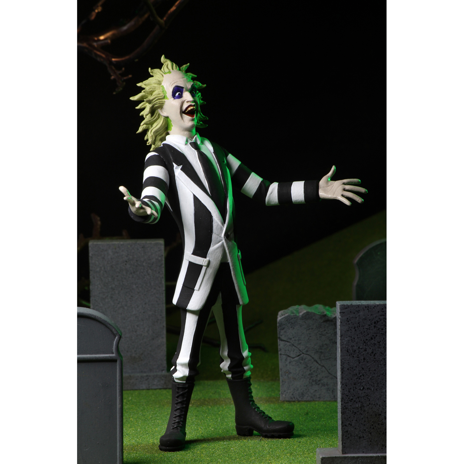 Фигурка Neca Toony Terrors 6 Scale Figure Series 4 Assortment 39728 Beetlejuice 60721 - фото 6