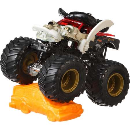 Машина Hot Wheels Monster Jam 1:64 Tour Favorites Проклятие пирата FLX46