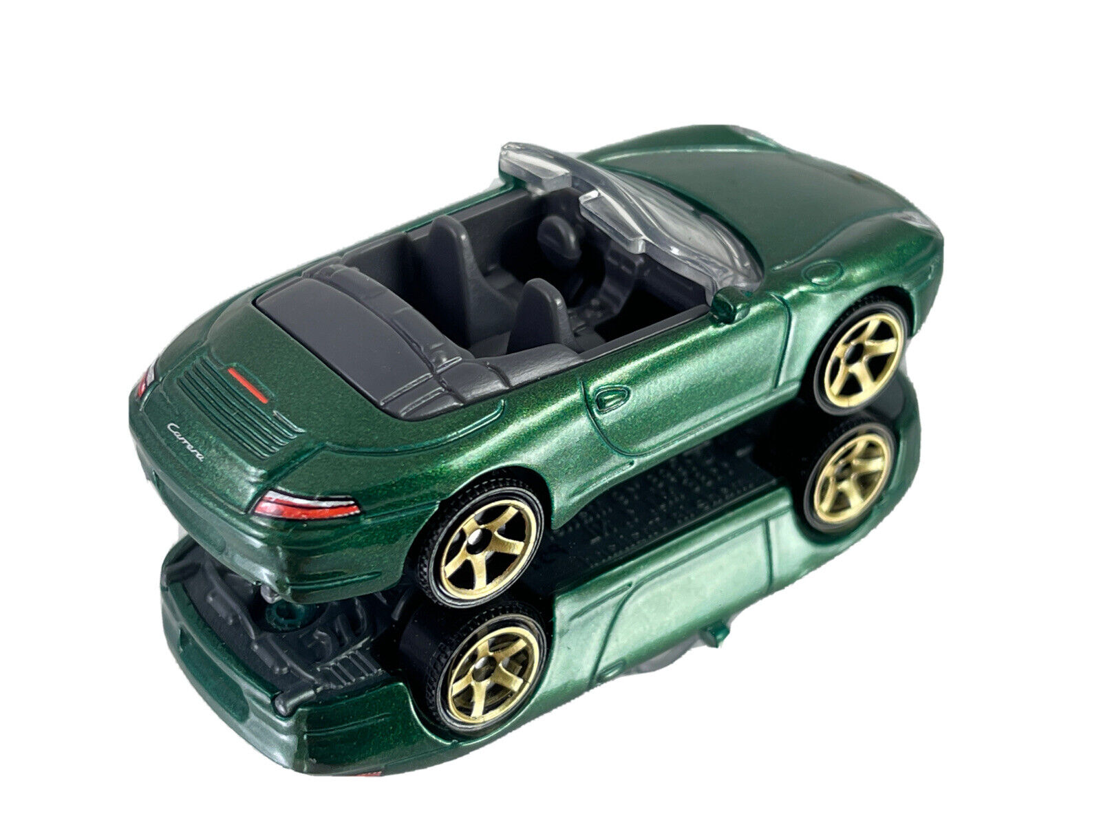 Автомобиль Matchbox Porsche 911 Carrera Cabriolet без механизмов зеленый 60834 - фото 6