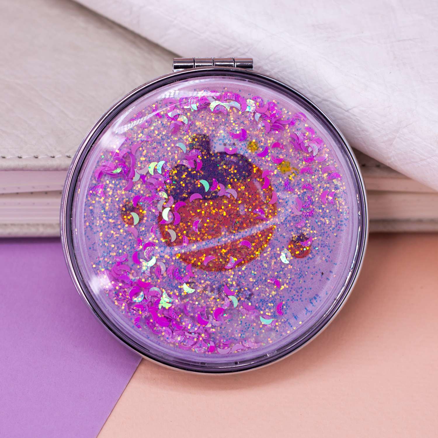 Зеркало карманное iLikeGift Fuit strawberry purple с увеличением - фото 4