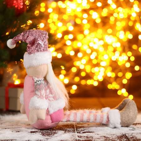 Мягкая игрушка Зимнее волшебство «Дед Мороз в розой шапочке-длинные ножки» 11х37см бело-розовый