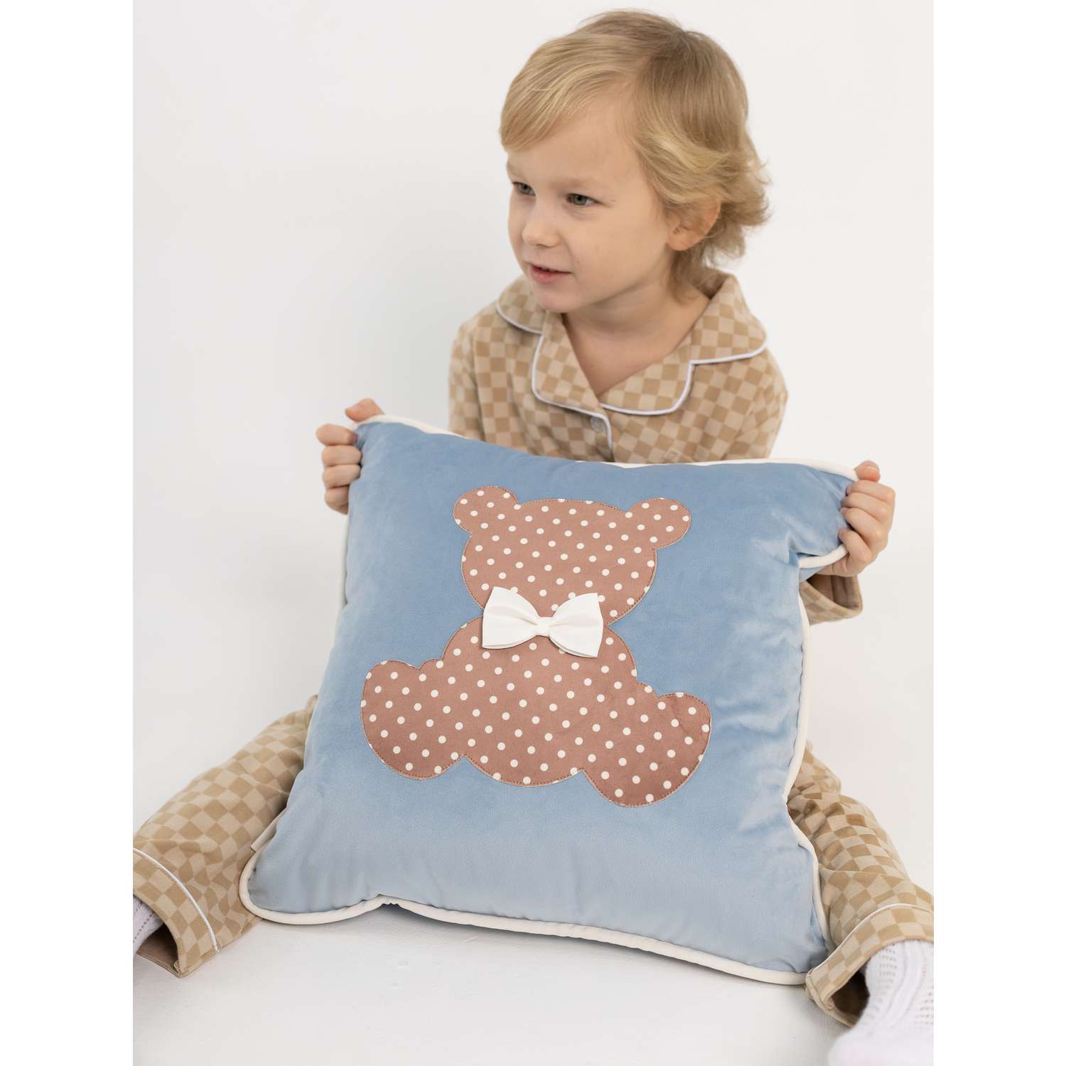 Подушка декоративная детская Мишель Мишка в горошек цвет голубой - фото 3