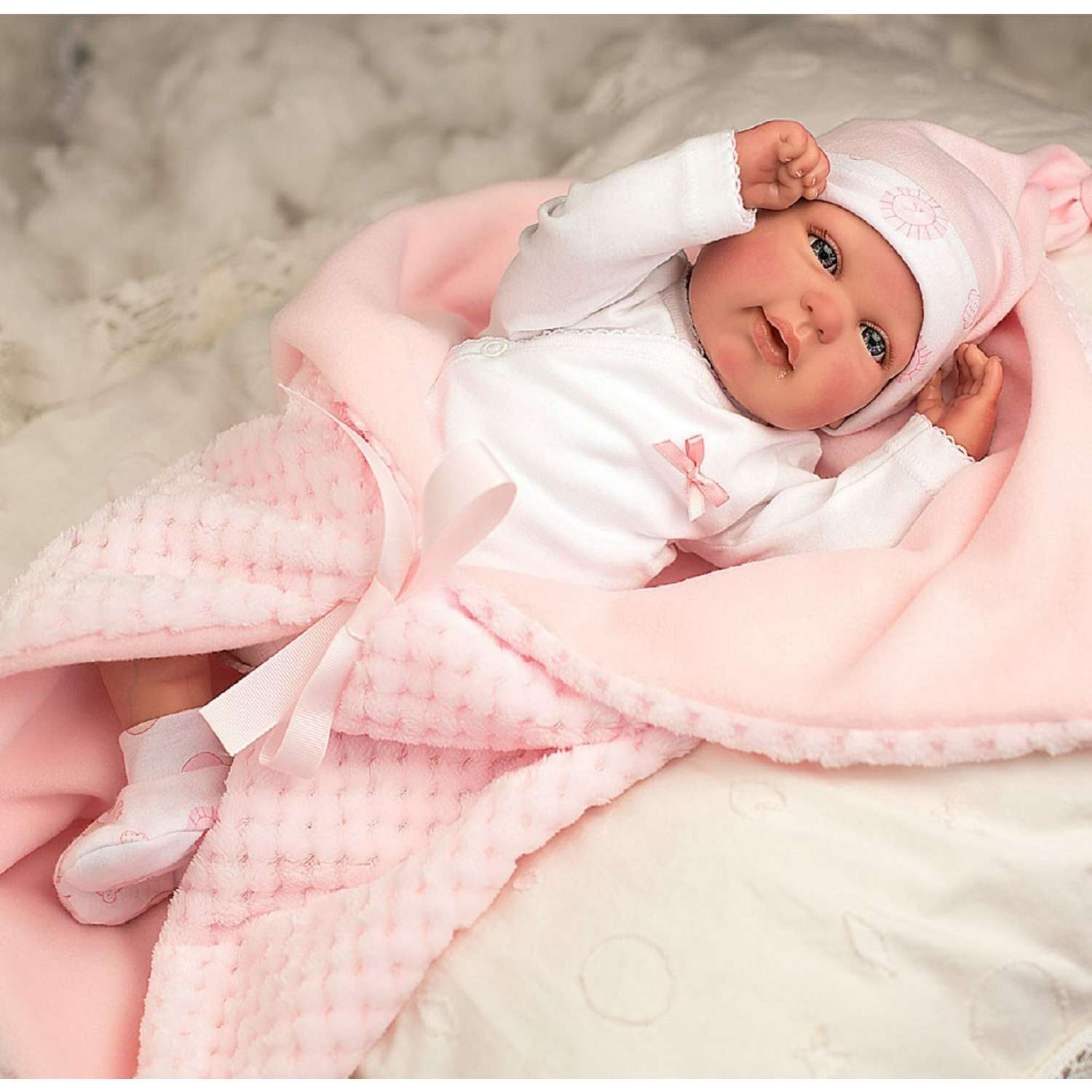 Кукла пупс Arias Реборн ROCIO новорождённый мягкий реалистичный 45 см с соской и одеялом Т22921 - фото 1