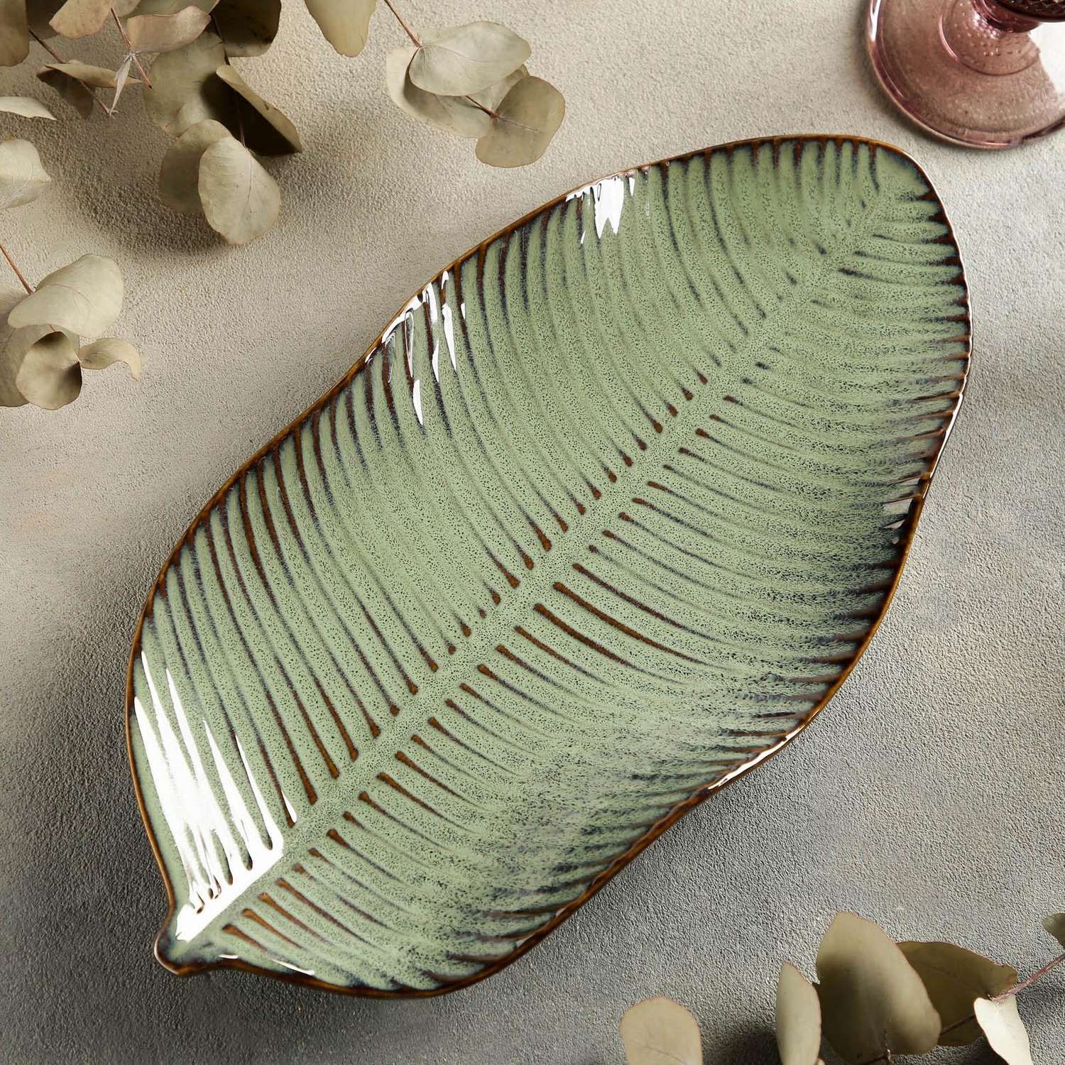 Блюдо Sima-Land керамическое сервировочное «Лист» 34×16 см - фото 1