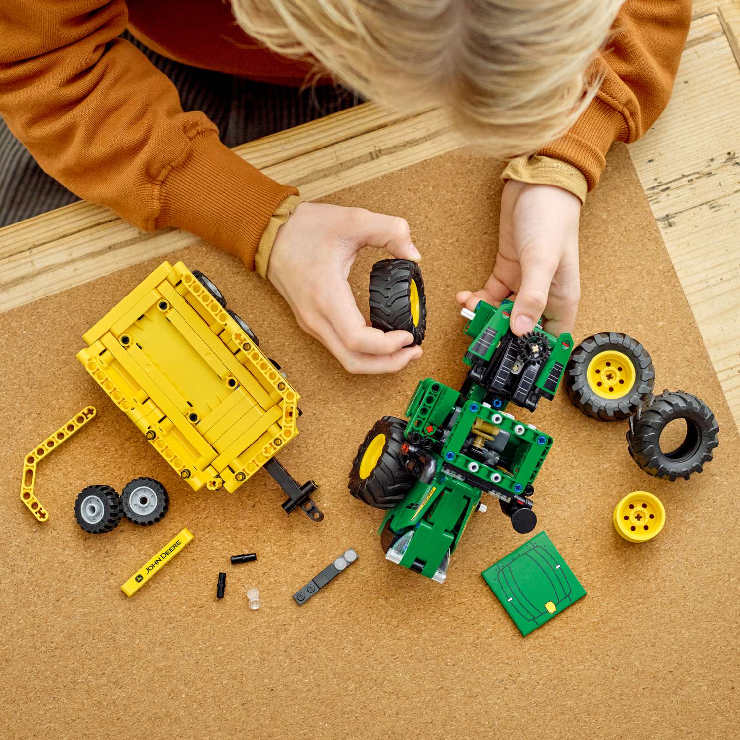Конструктор LEGO Technic Farm-2022 42136 - фото 9