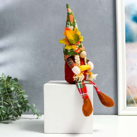 Кукла интерьерная Зимнее волшебство «Бабуля в колпаке с листьями с кукурузой» длинные ножки 35х6х7 см