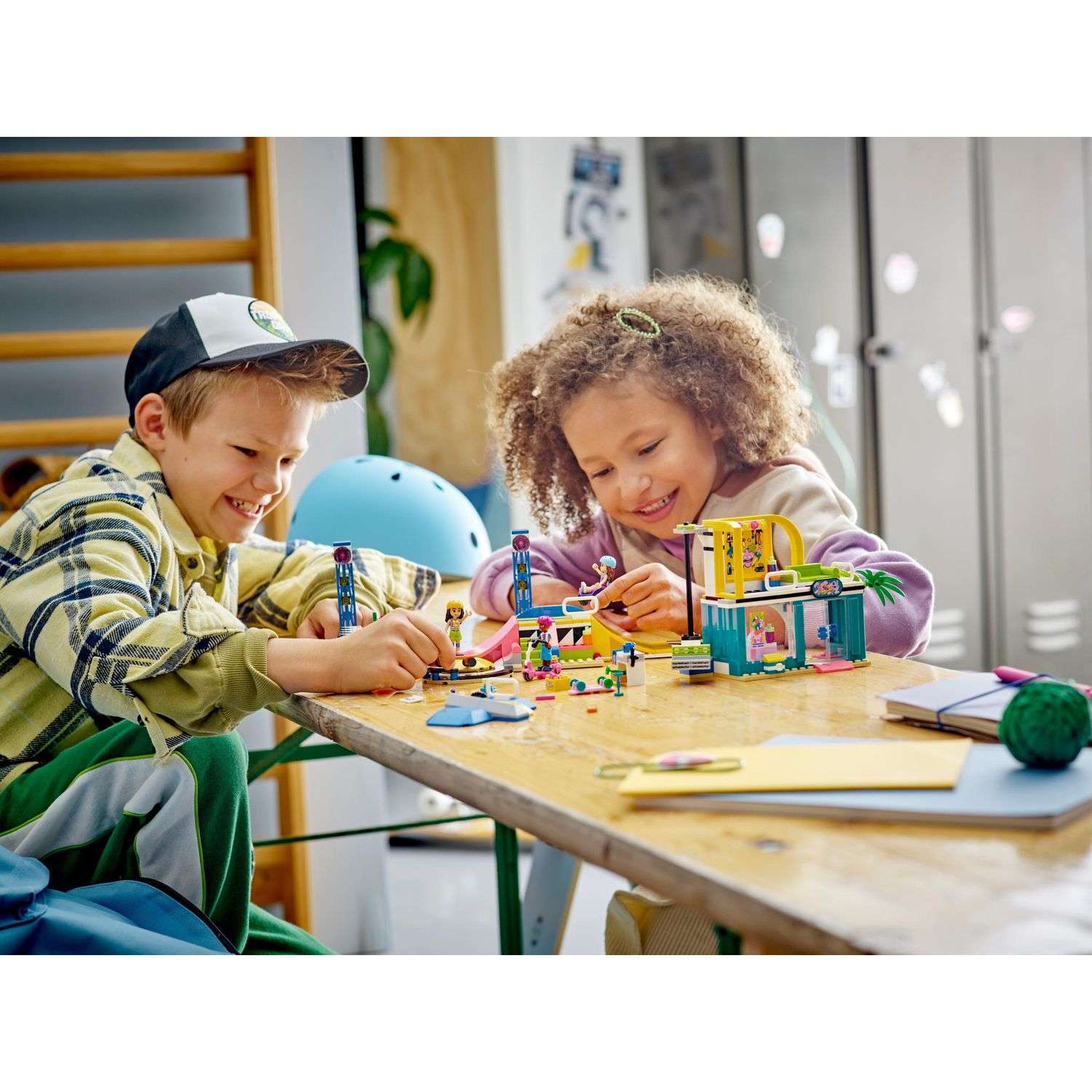 Lego friends best sale skate park