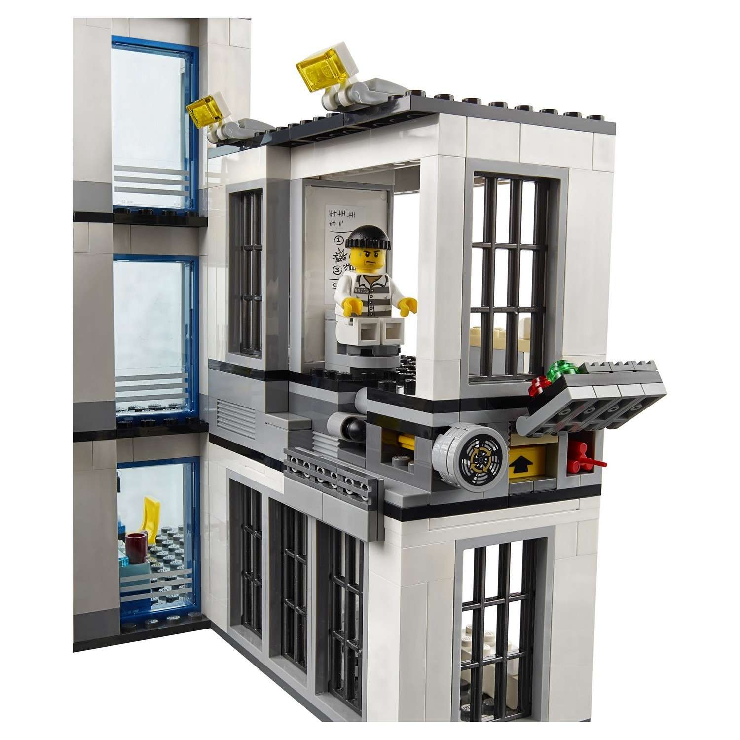 Конструктор LEGO City Police Полицейский участок (60141) - фото 16