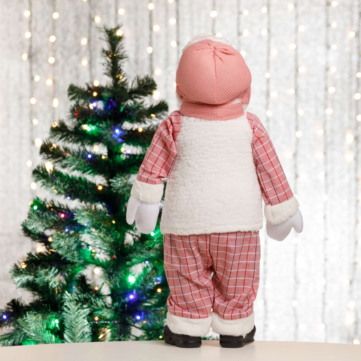 Фигура декоративная BABY STYLE Снеговик в костюме в розовую клеточку 60 см - фото 6