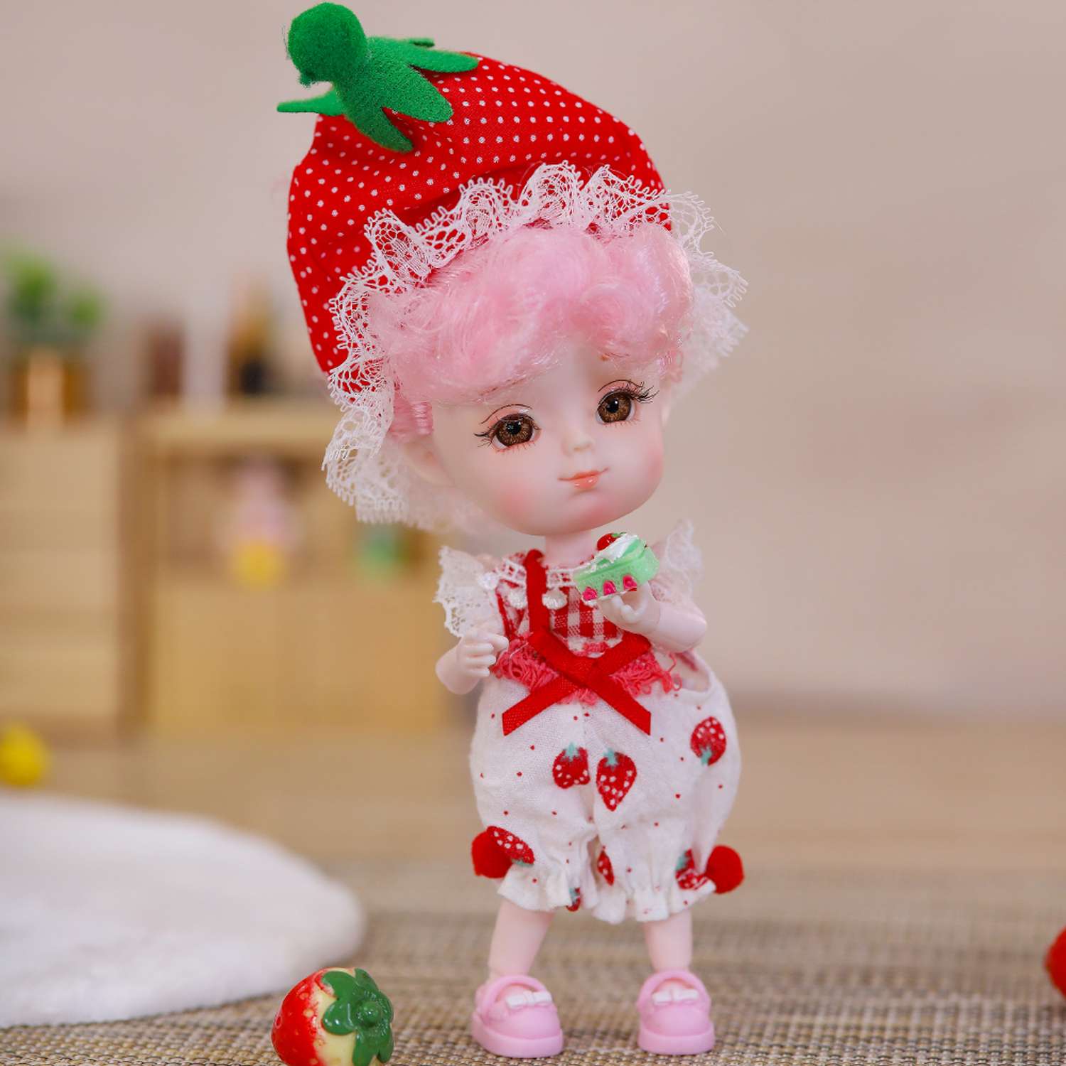 Кукла EstaBella Клубничка на шарнирах коллекционная 46283518 - фото 13