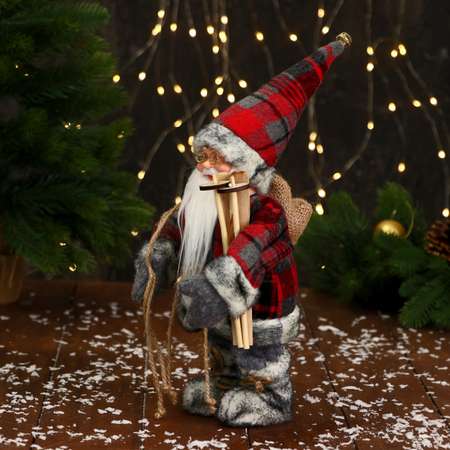 Дед мороз Зимнее волшебство «В клетчатой шубке и с подарками» 28 см двигается красно-серый