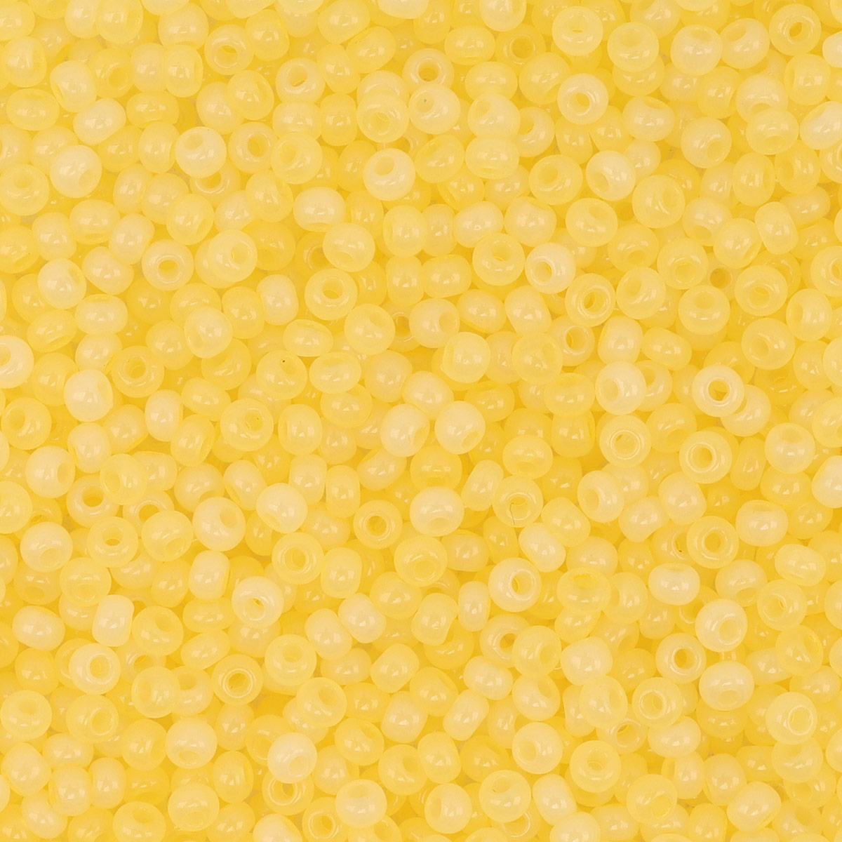 Бисер Preciosa с эффектом алебастра окрашенный 10/0 50 г Прециоза 02281 желтый - фото 1