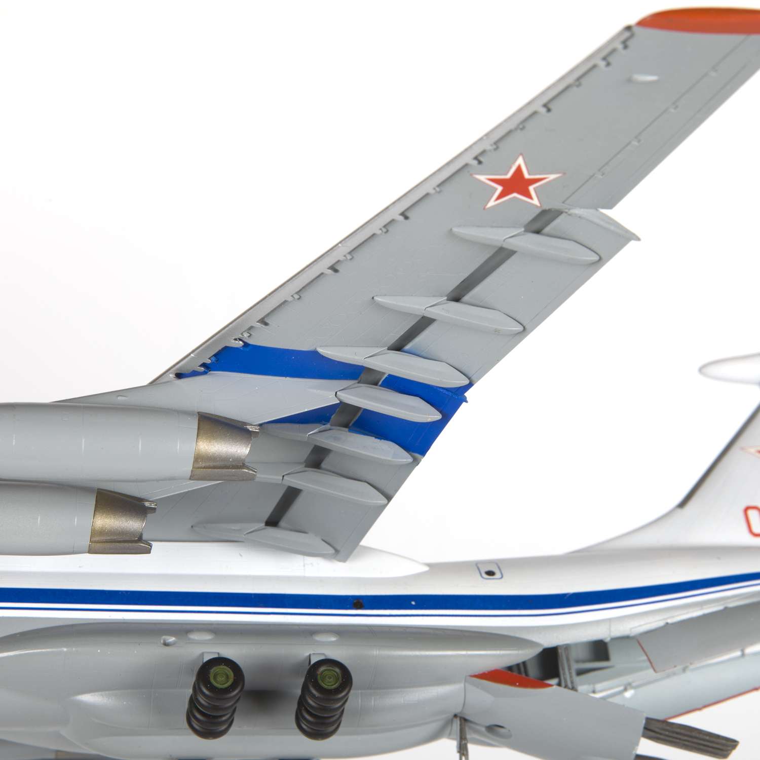 Модель сборная Звезда Самолёт ИЛ-76МД 7011 - фото 3
