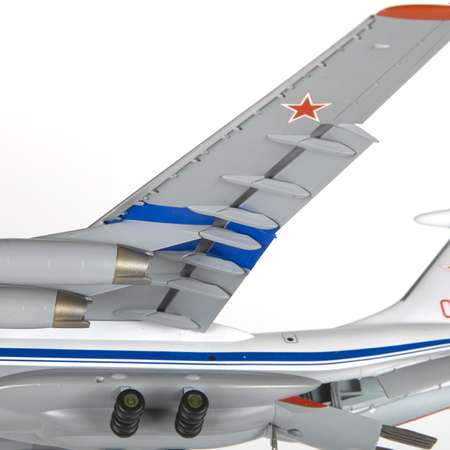 Модель сборная Звезда Самолёт ИЛ-76МД