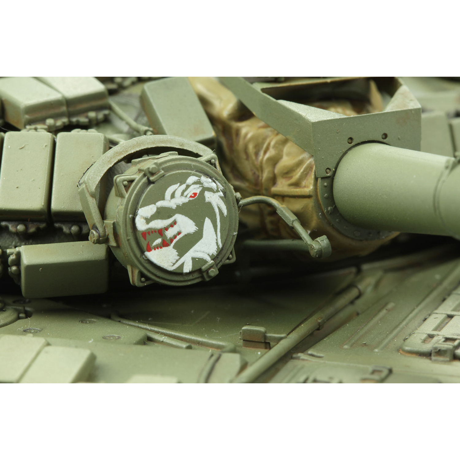 Сборная модель MENG TS-033 танк T-72B1 1/35 53232622552 - фото 8