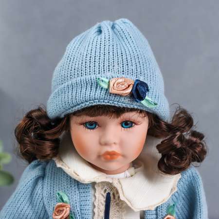 Кукла коллекционная Зимнее волшебство керамика «Машенька в платье с цветами в голубой кофточке» 30 см