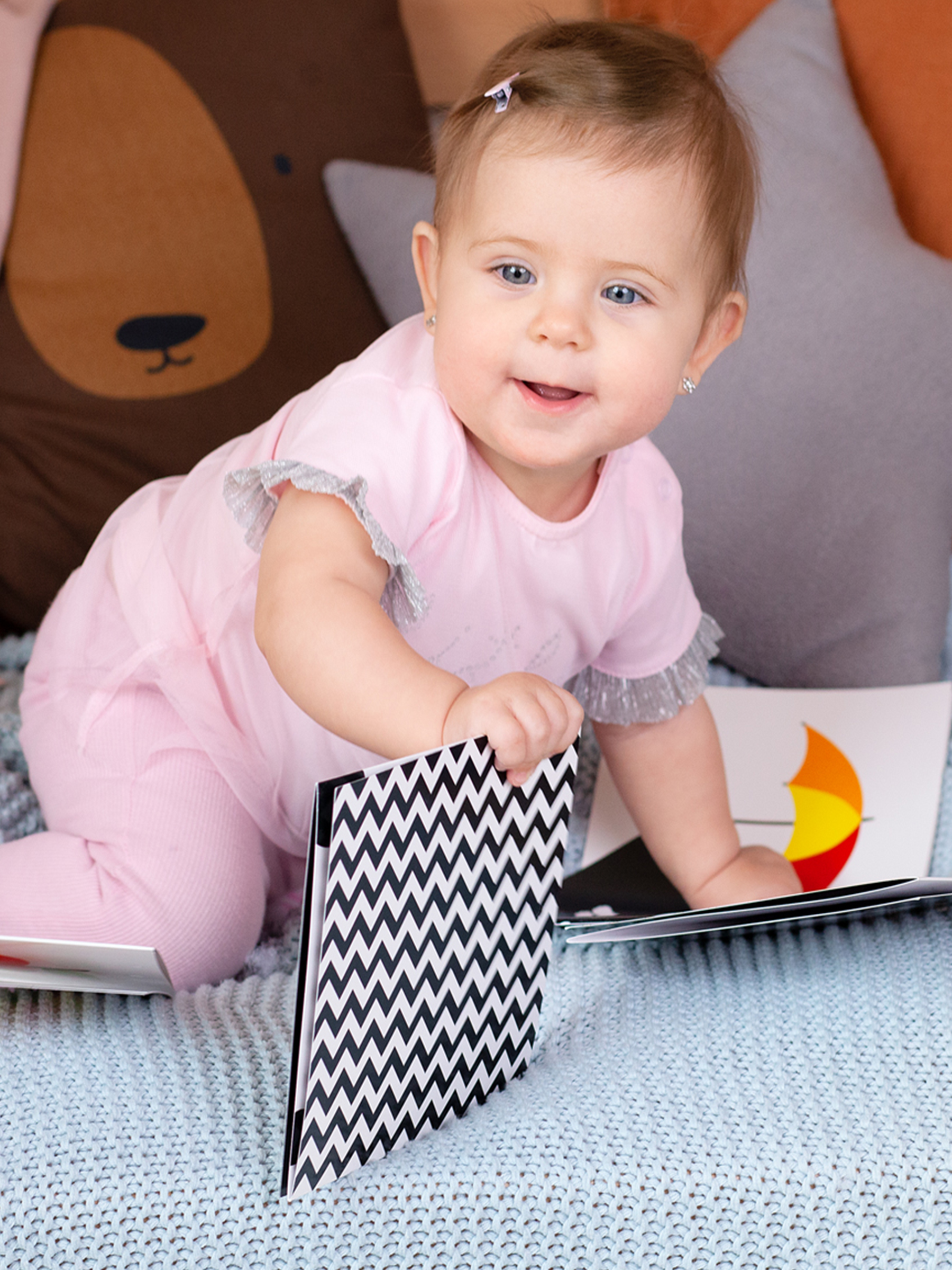 Карточки для новорожденных КУЗЯ ТУТ Набор из шести книжек - гармошек черно-белые и цветные картинки для малышей - фото 18