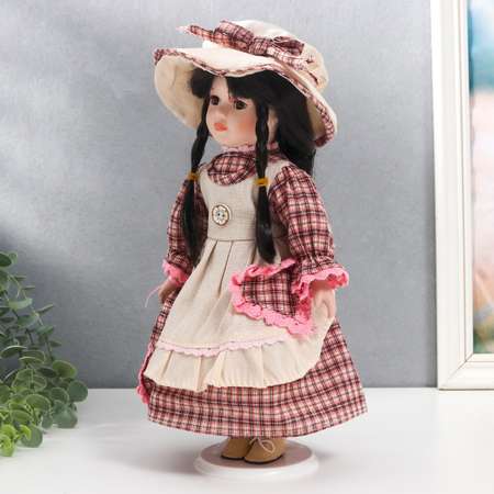 Кукла коллекционная Зимнее волшебство керамика «Олеся в платье и шляпке в клетку» 30 см