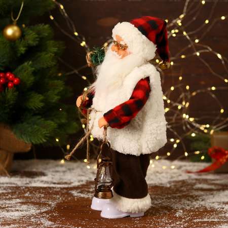 Дед мороз Зимнее волшебство «В клетчатом тулупе с фонариком» двигается ботинки светятся 17х35 см
