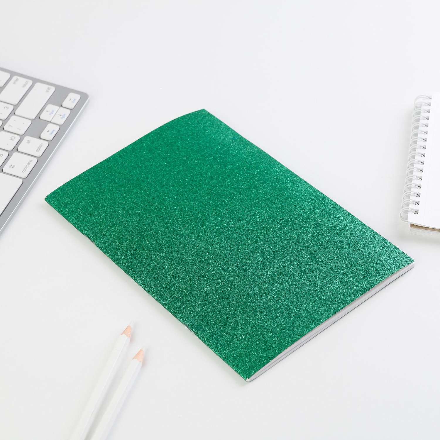 Скетчбук ArtFox в блестящей обложке А5 20 листов зеленый - фото 3