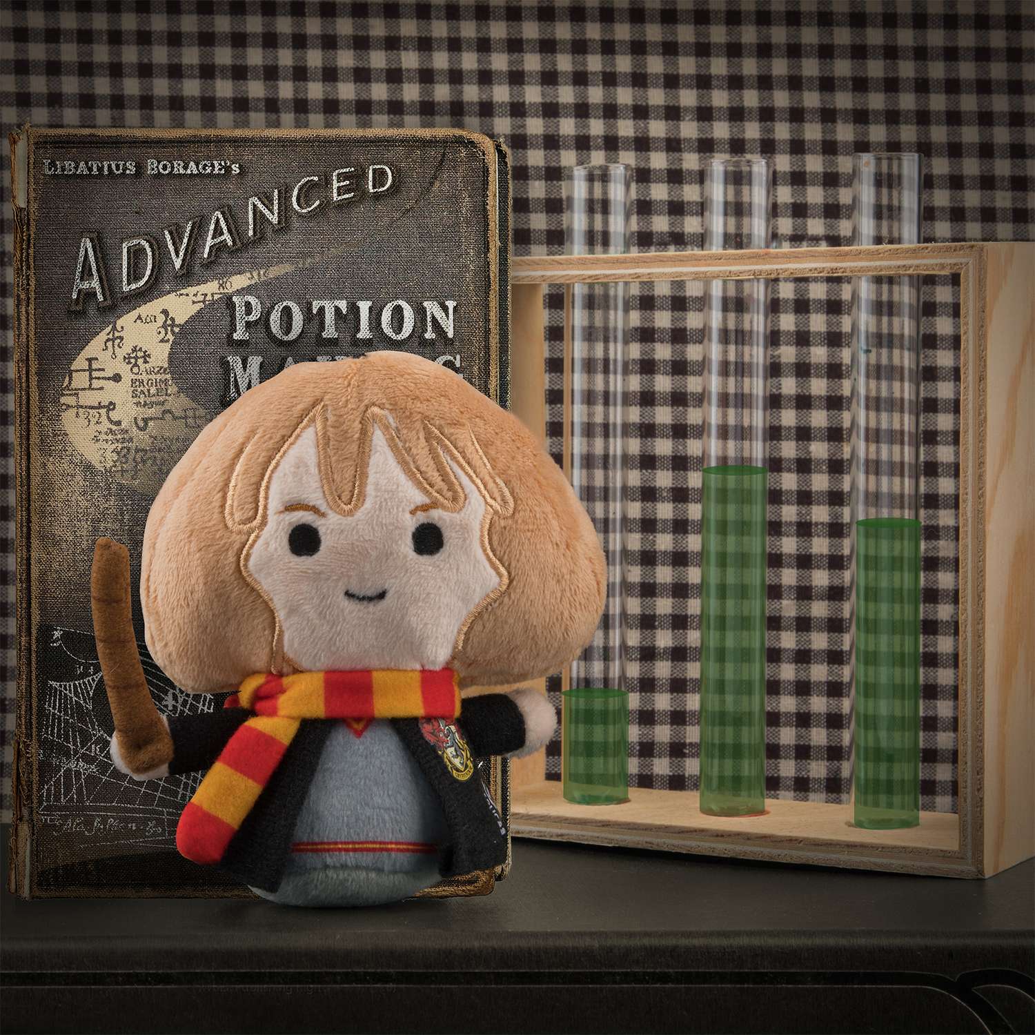 Брелок Harry Potter Гермиона Грейнджер 11 см - фото 2