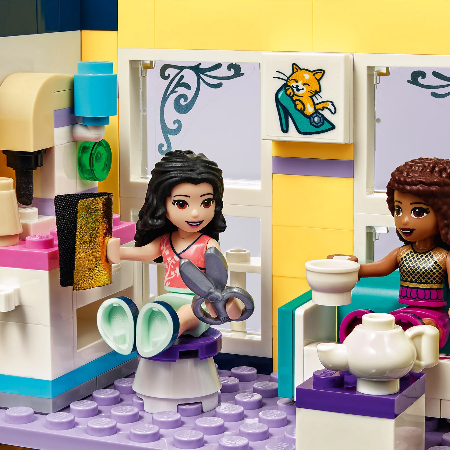 Конструктор LEGO Friends Модный бутик Эммы 41427 - фото 9