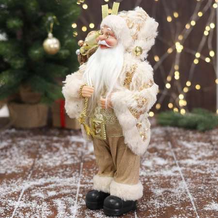 Дед мороз Зимнее волшебство «В бело-золотистом костюме блеск с подарками» 15х30 см