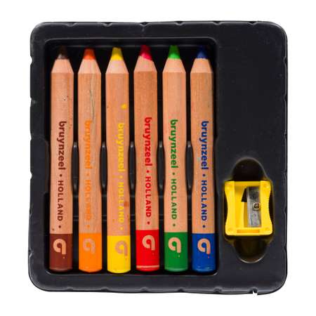 Набор утолщенных BRUYNZEEL цветных восковых карандашей Kids Soft 6 цветов и точилка в картонной упаковке