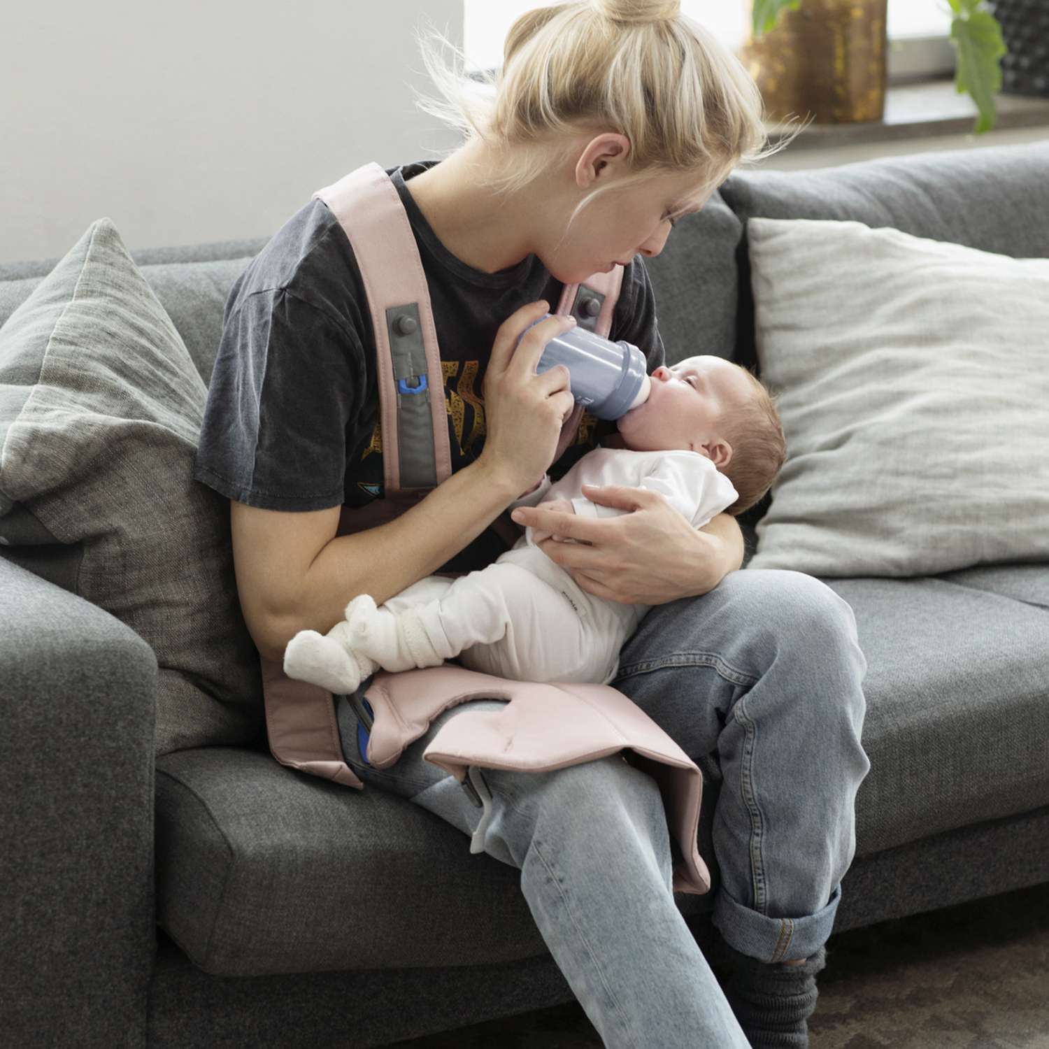 Рюкзак для переноски ребенка BabyBjorn Mini Cotton Пепельно-Розовый - фото 5