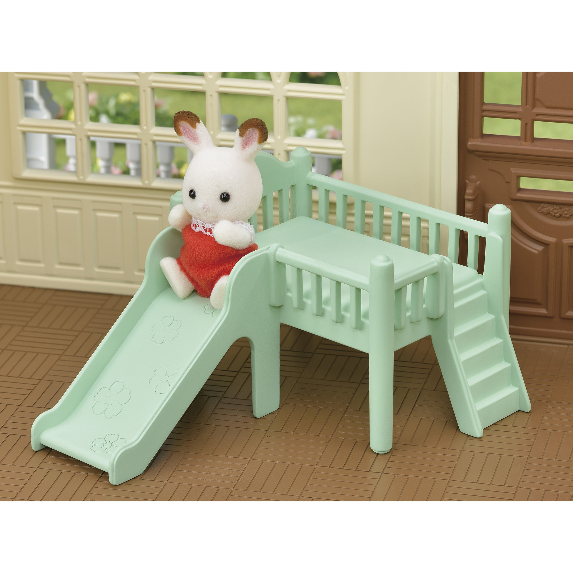 Набор Sylvanian Families Малиновый домик 5393 купить по цене 4099 ₽ в  интернет-магазине Детский мир