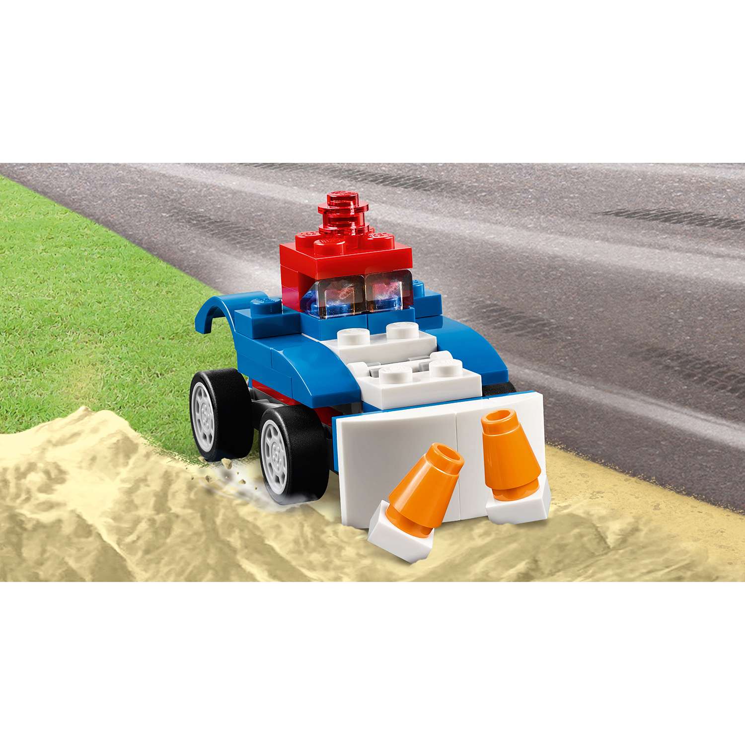 Конструктор LEGO Creator Синий гоночный автомобиль (31027) - фото 5