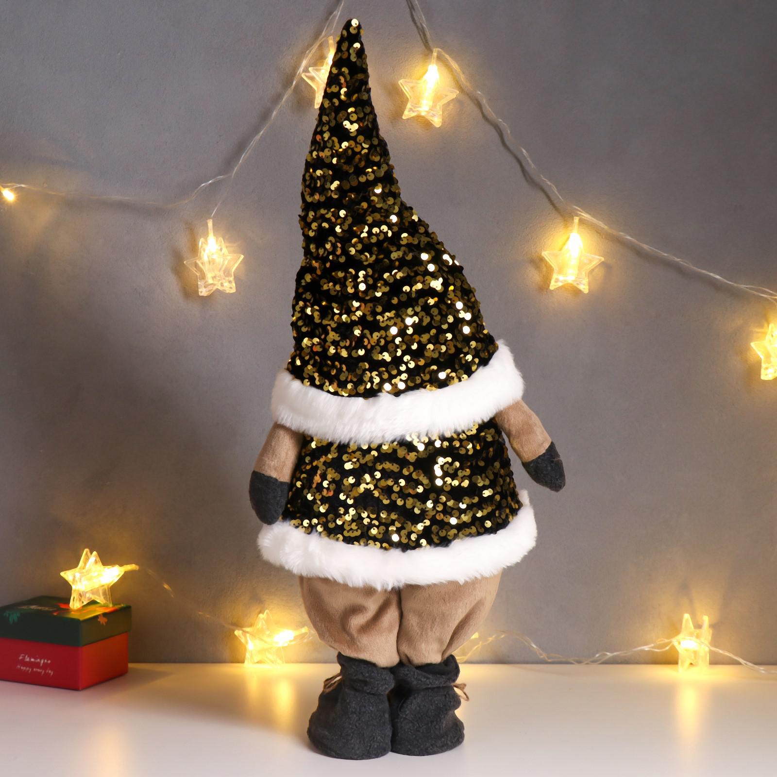 Кукла интерьерная Зимнее волшебство «Дед Мороз в золотом колпаке и жилетке с пайетками» 55х16х22 см - фото 3