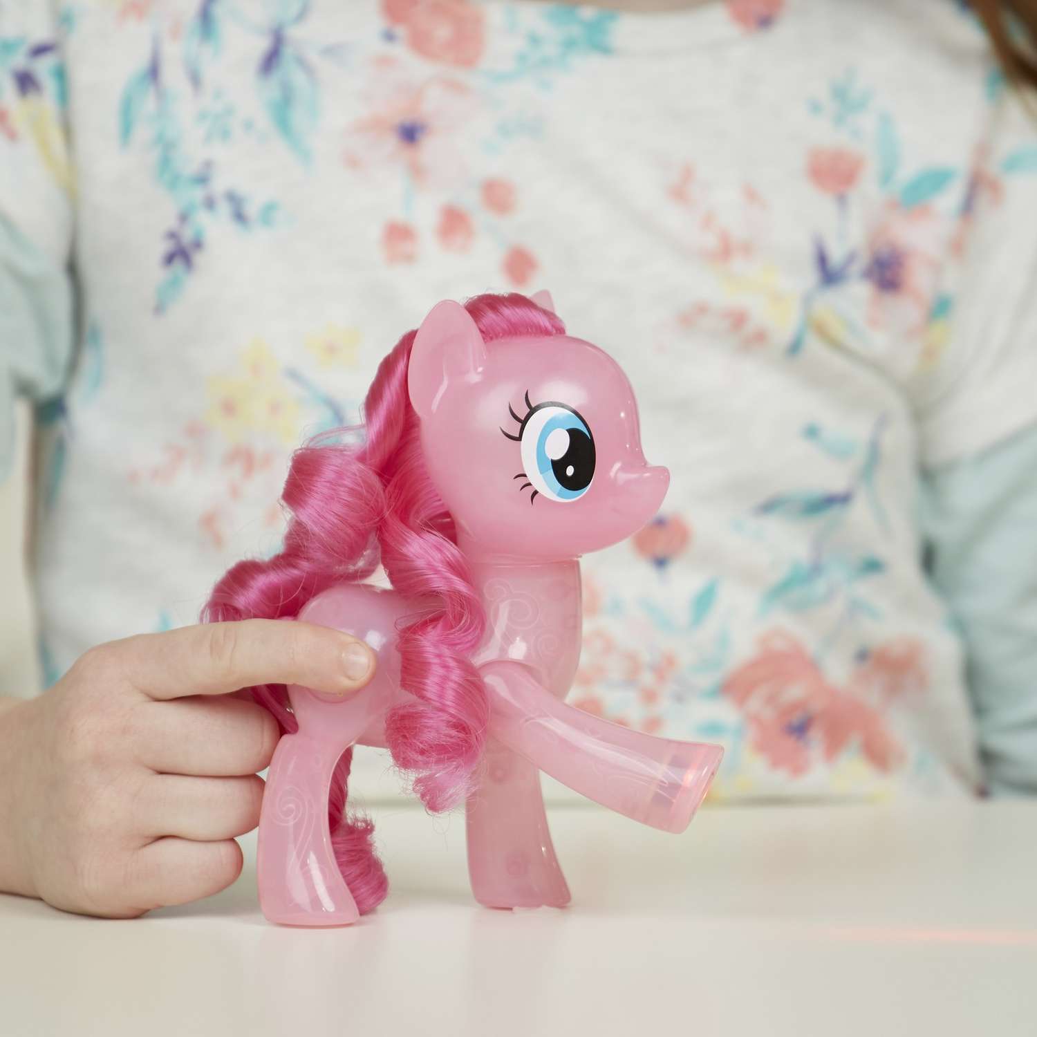 Набор игровой My Little Pony Сияние Магия дружбы Искорка C1818EU40 - фото 7