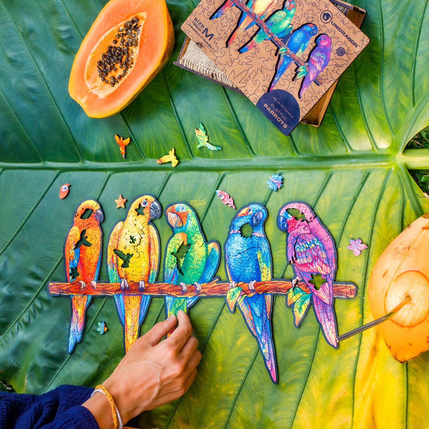 Пазл деревянный UNIDRAGON Игривые попугаи размер 49x27 см 291 деталь - фото 10