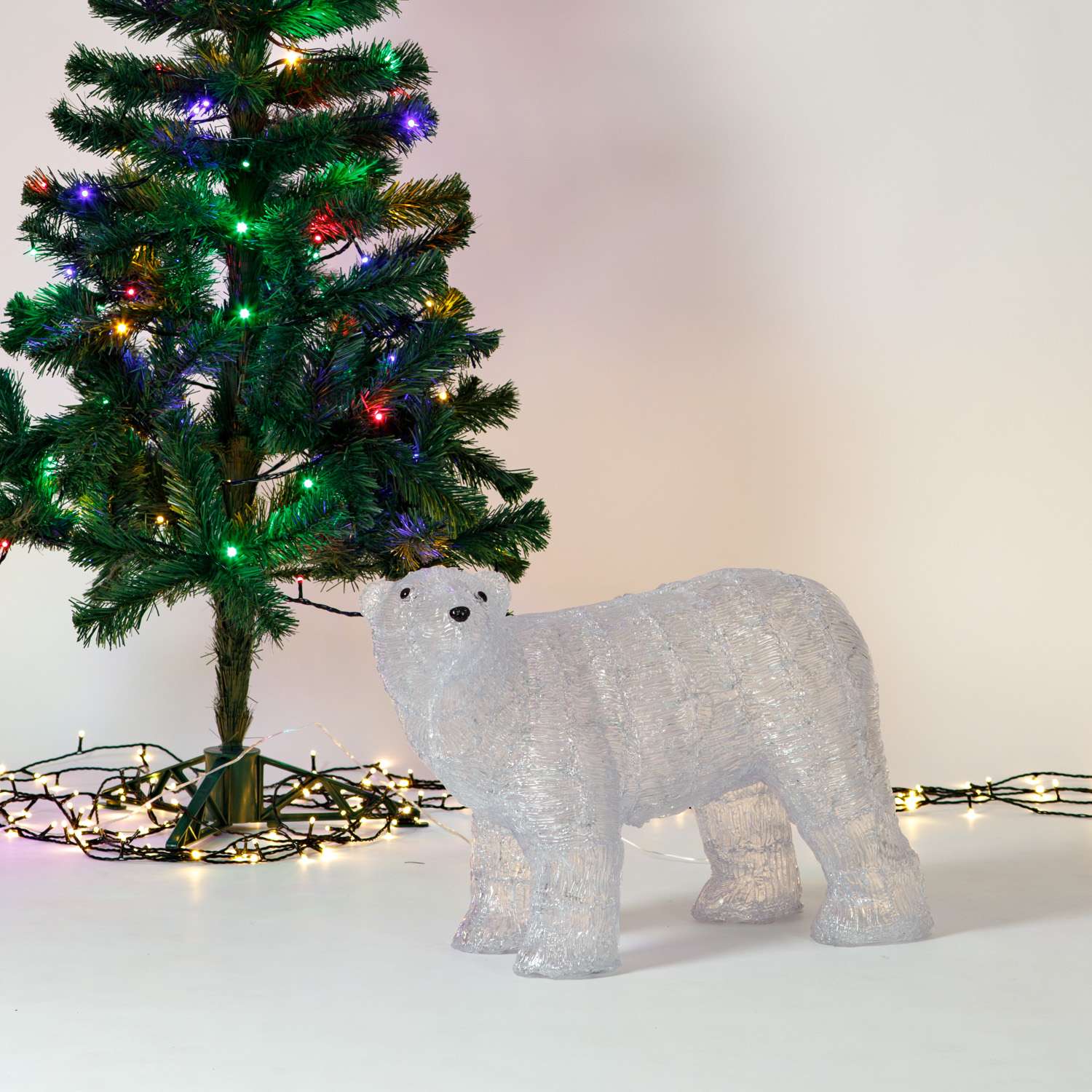 Фигура декоративная BABY STYLE Медведь акрил смотрящий налево LED холодный белый свет 38 см - фото 2