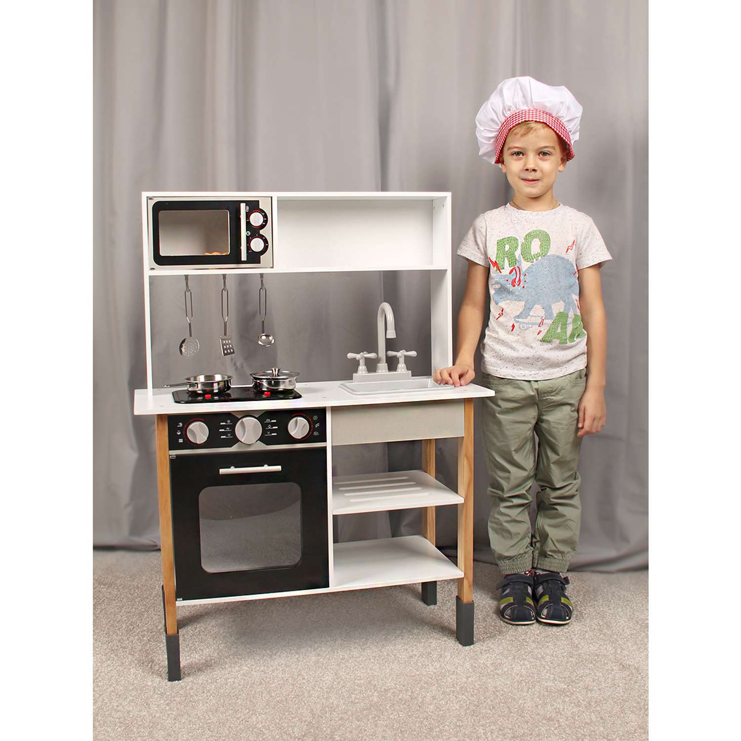 Детская кухня деревянная Lisa Doll с посудой и техникой - фото 12