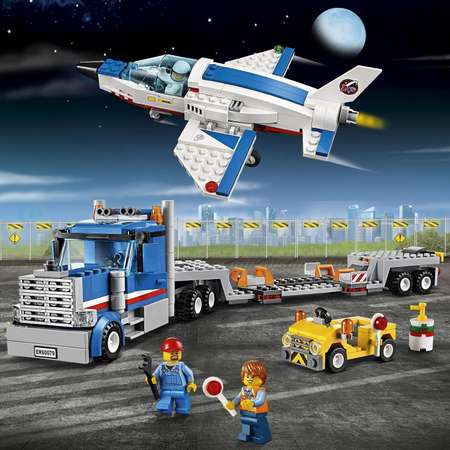 Конструктор LEGO City Space Port Транспортер для учебных самолетов (60079)