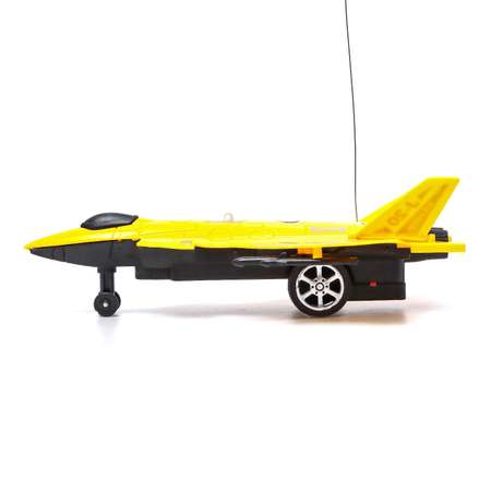 Самолет Автоград радиоуправляемый «Истребитель» работает от батареек цвет жёлтый