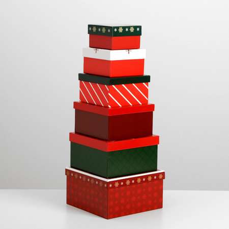 Набор Дарите Счастье подарочных коробок 10 в 1 «С новым годом». 10.2×10.2×6 ‒ 28.2×28.2×15 см