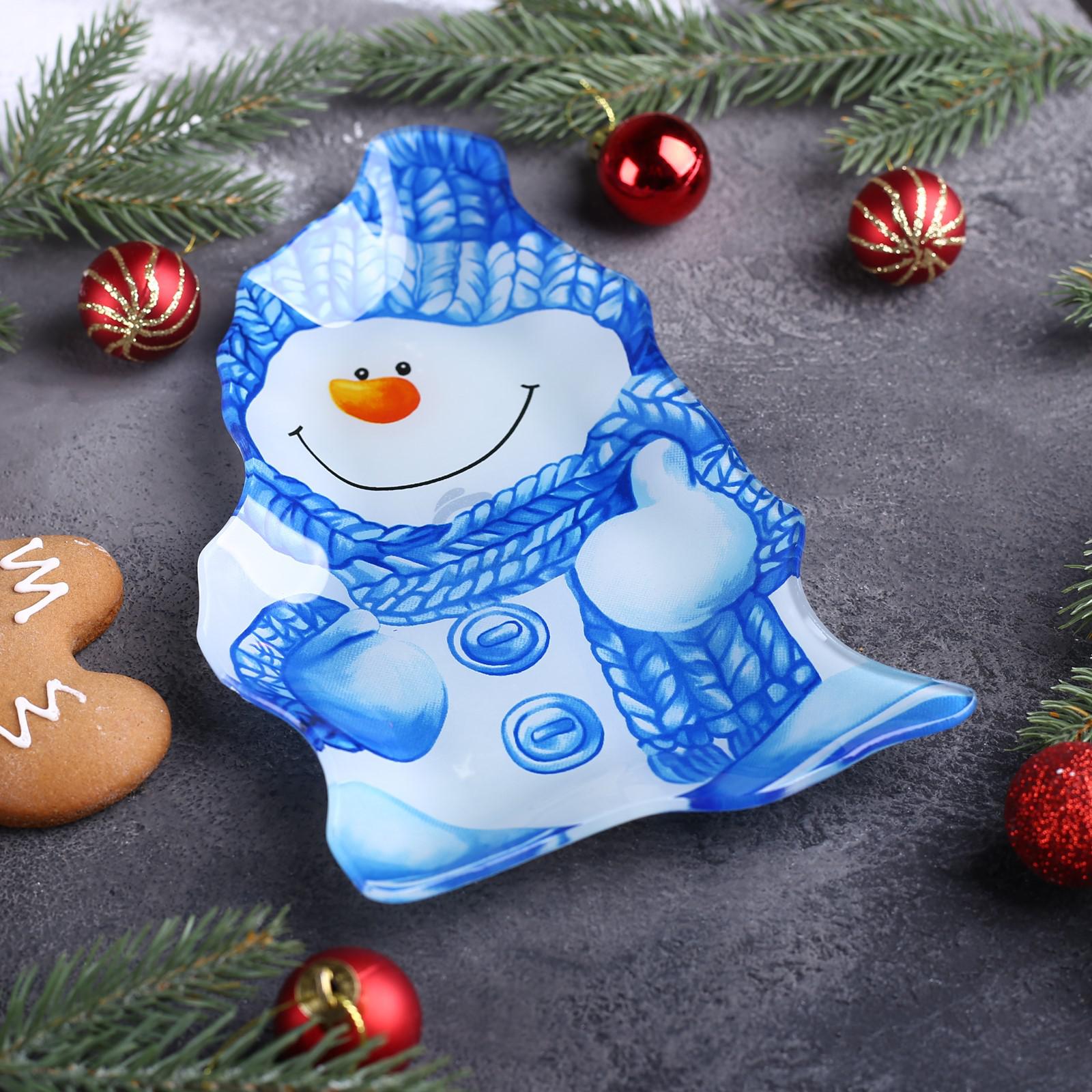 Блюдо Доляна стеклянное сервировочное «Снеговик в голубом» 22×15×2 см - фото 2