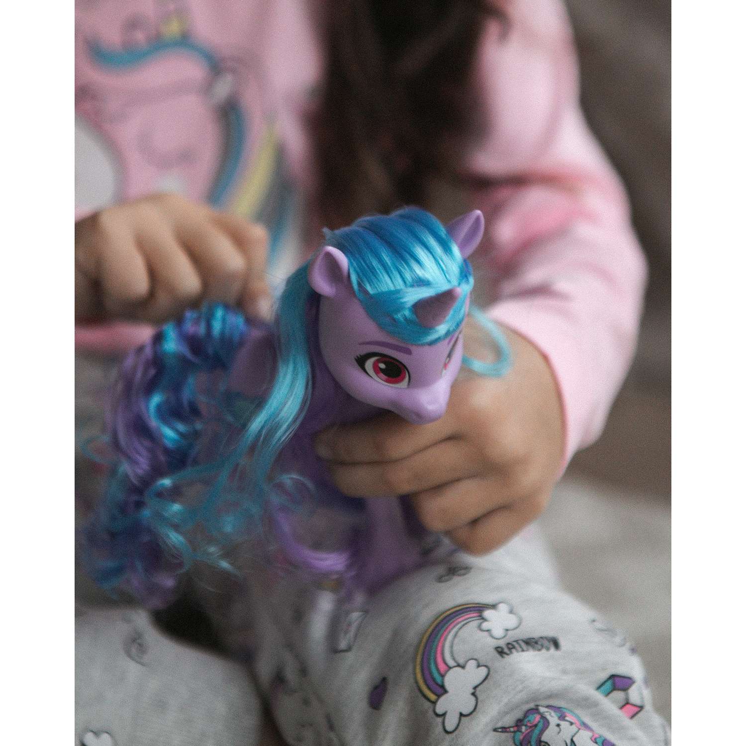 Игрушка My Little Pony Пони фильм Очаровательная Иззи F20325L0 - фото 15