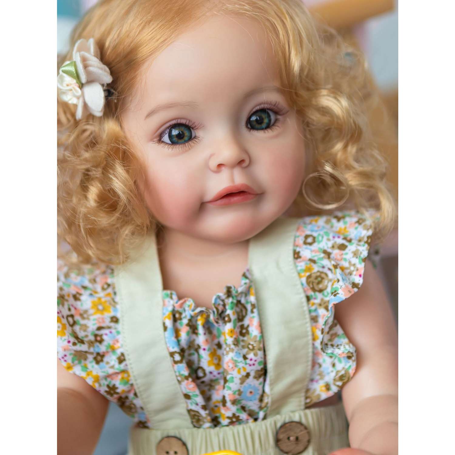 Кукла Реборн Soul Sister виниловая с комплектом одежды и пустышкой 55 см YW-REBORN-55 - фото 3