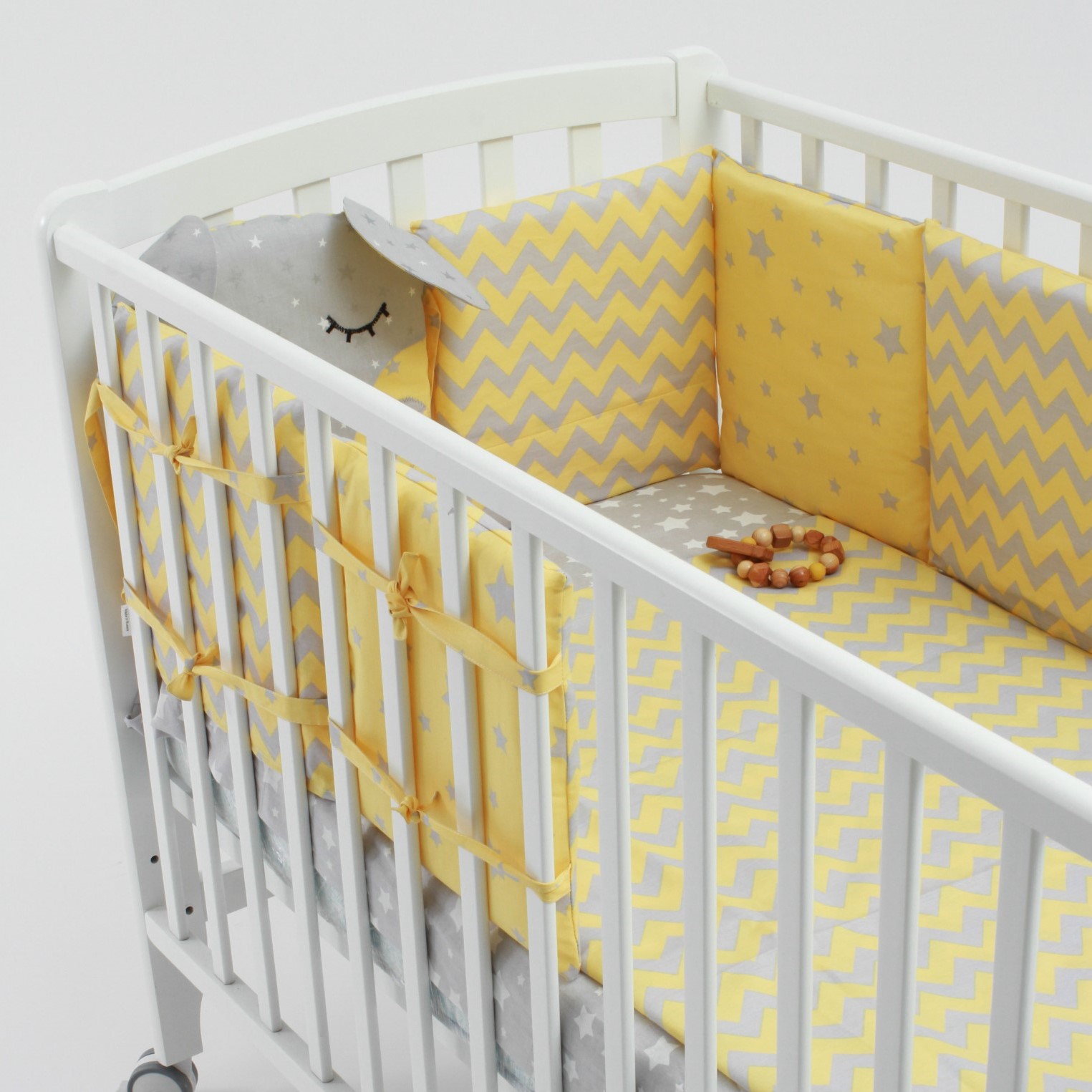 Бортики в кроватку Hush Hush! для новорожденных с шуршащими ушками Сонный слоник Yellow - фото 4