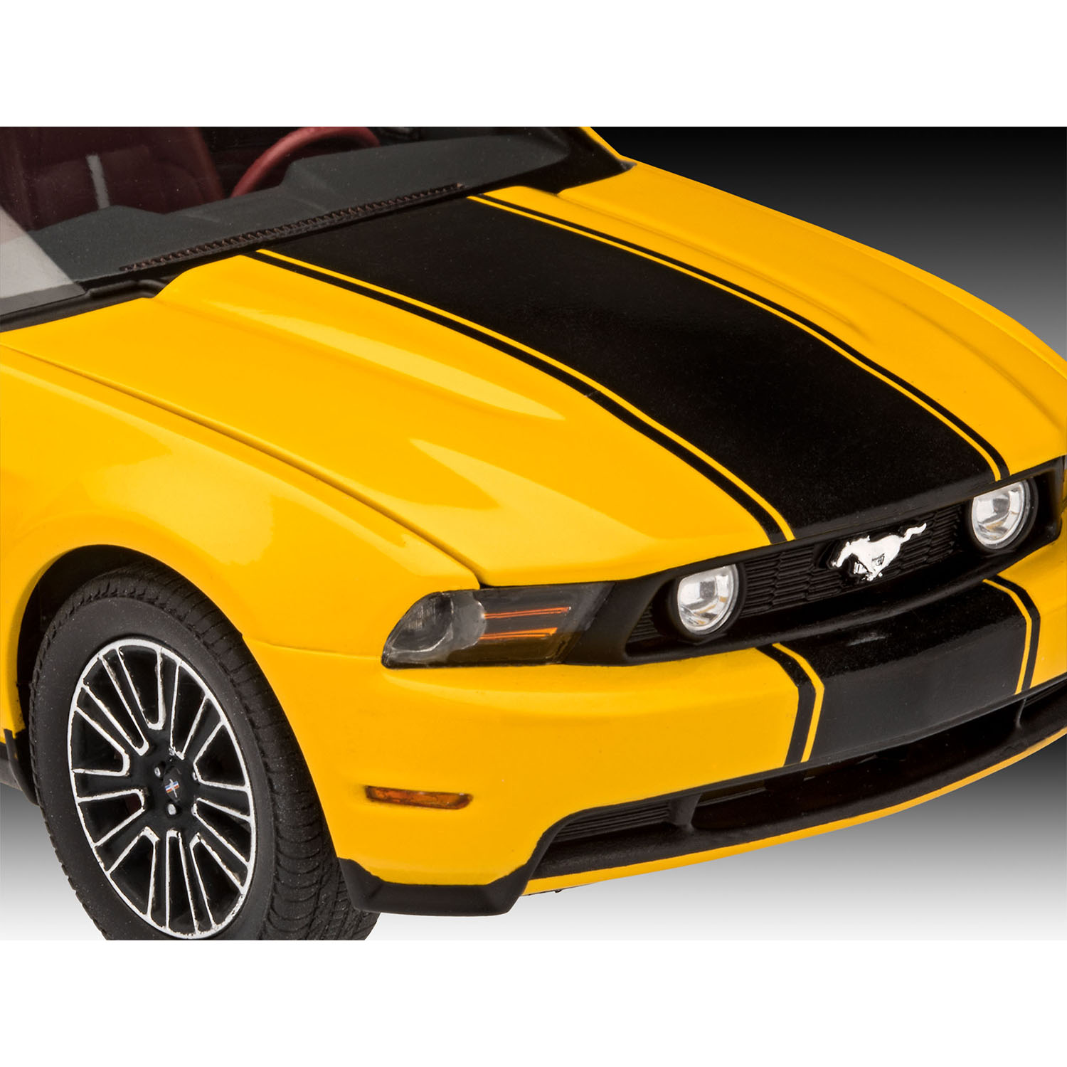 Модель для сборки Revell Автомобиль 2010 Ford Mustang GT 07046 - фото 4