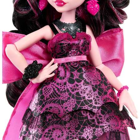 Кукла Monster High Series Monster Ball Draculaura HNF68